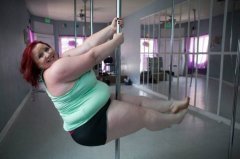 �������صĸֹ���Ů�ɣ�����114����