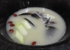 �������� �ó��ֱ��˵�ʯ����