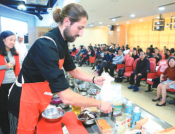 �����ȫ����ʳ�ܻ��ϵ�����ʳ����������Ļ