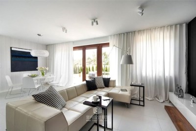 胡桃木的自然温馨 优雅现代住宅设计