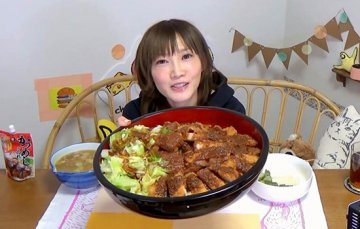 �Բ�����θ�����Ե�ʳ�ﶼװ�Ķ��ˣ�
