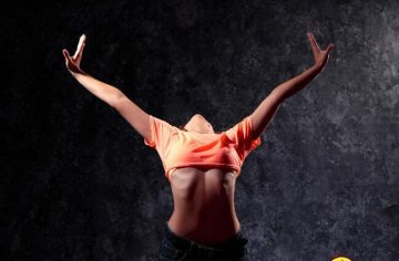 �����ݱ���������˶�