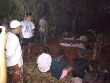 ������˷�˯Ĺ��   ��Ȼ�������ڿ���ҹ˯Ĺ��