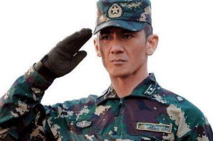 ��λ���ˣ�ǰ��������Ա�����һλ�����ʵ��