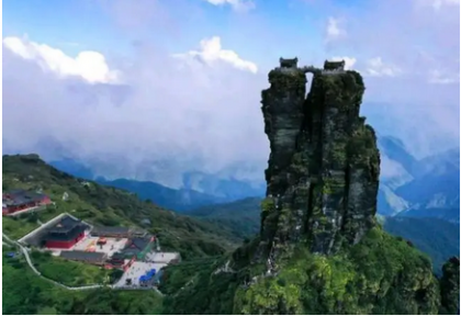 贵州最值得去的十大旅游景点 贵州省十大最受欢迎旅游景点